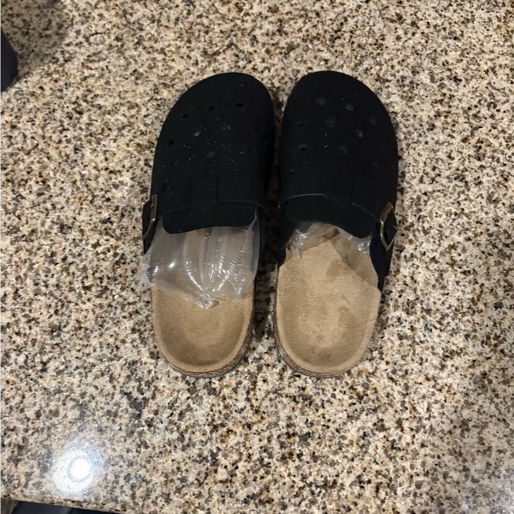 Black Slip-On Clogs
